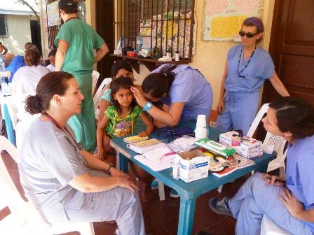 Nursing Students examining patients in Nicaragua